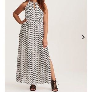 Black and White Arrow Dress